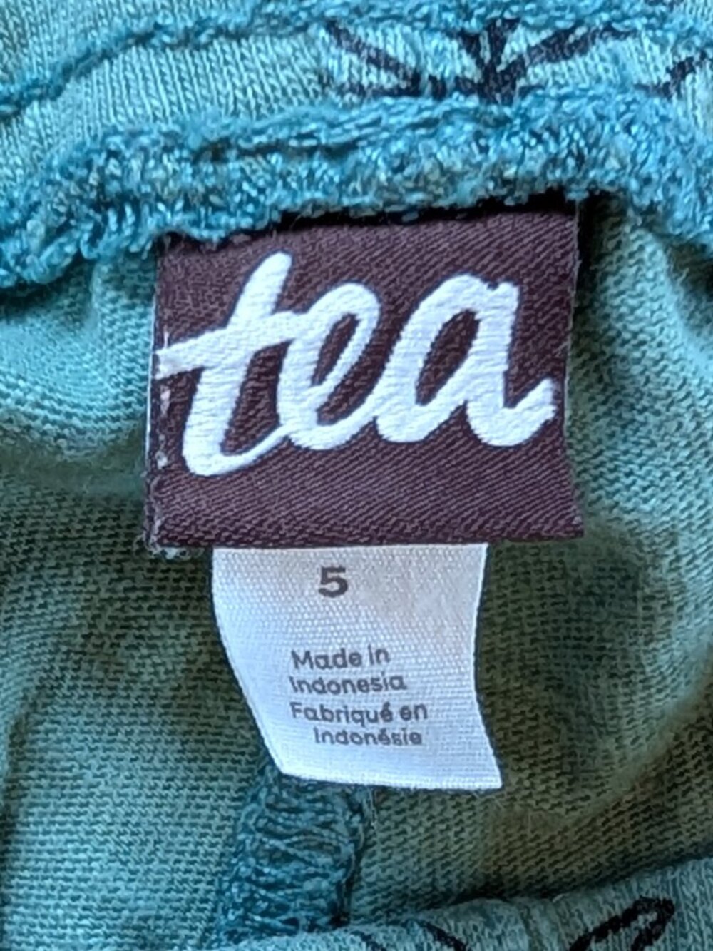 Tea Collection Palm Shorts - Picture 5 of 6